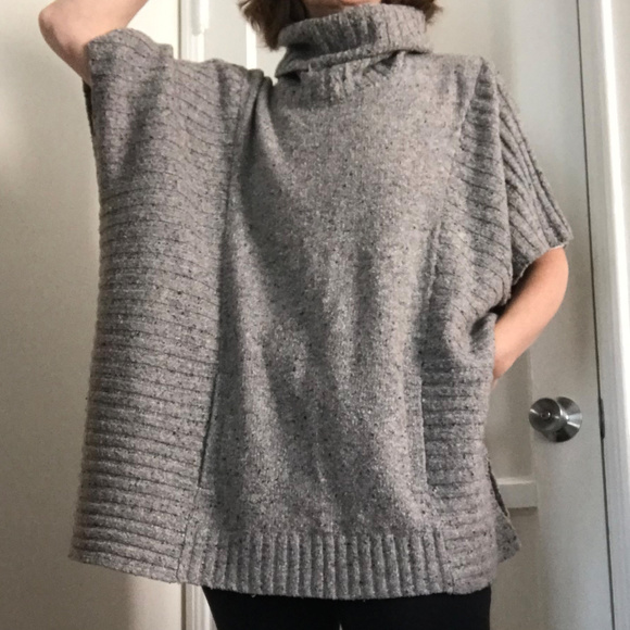 Athleta Donegal Passage yoga sweater / poncho - Picture 5 of 7